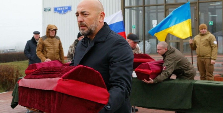 Партбилет под Славянском и шанс на мир