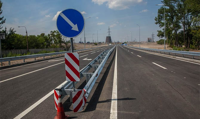 К передаче в концессию готовят 1500 километров дорог и три аэропорта